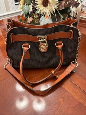 Michael Kors Brown Monogram & Tan Leather Shoulder Bag with Gold Hardware